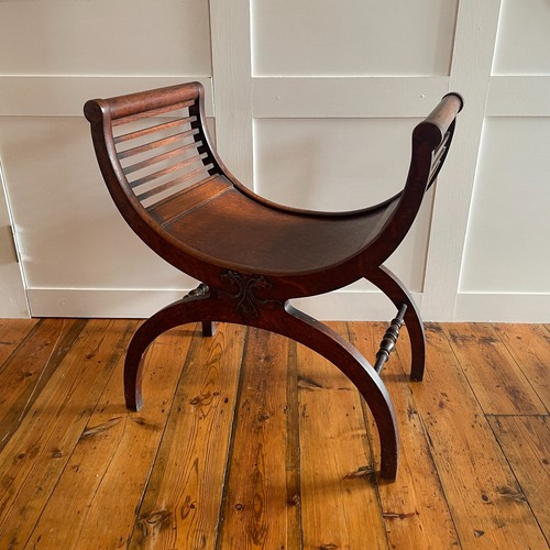 Curved wooden curule chair - curved,