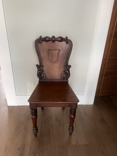 Antique victorian hall - hall, chair