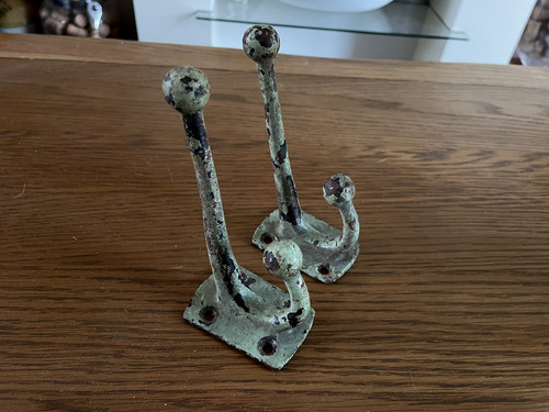 Genuine antique cast double - antique,