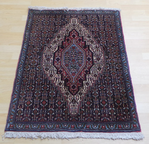 Carpet rug hand - made, woven