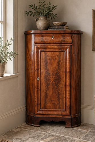 Antique flame mahogany - flame, corner